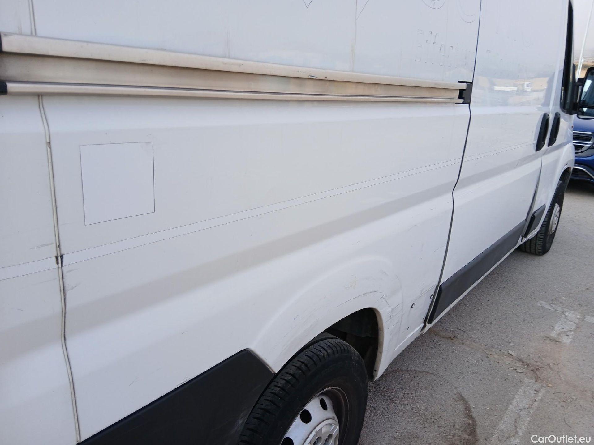  Fiat  Ducato FIAT  / 2014 / 4P / furgón 35 L2 H2 2.3 1 (103 kW) Euro 6d-temp #25