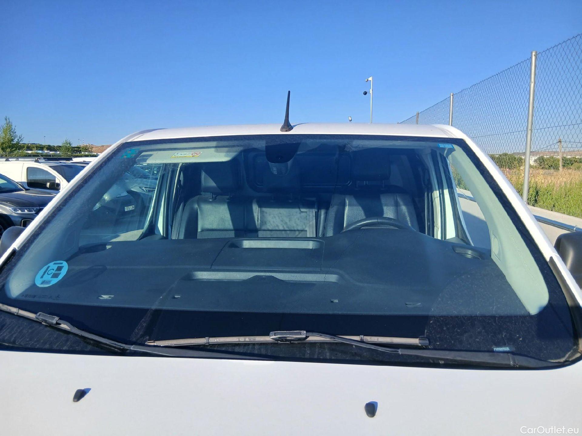 Peugeot  Expert PEUGEOT  / 2016 / 4P / furgón Furgón Premium 1.5 BlueHDi 100 Standard (AC) #2