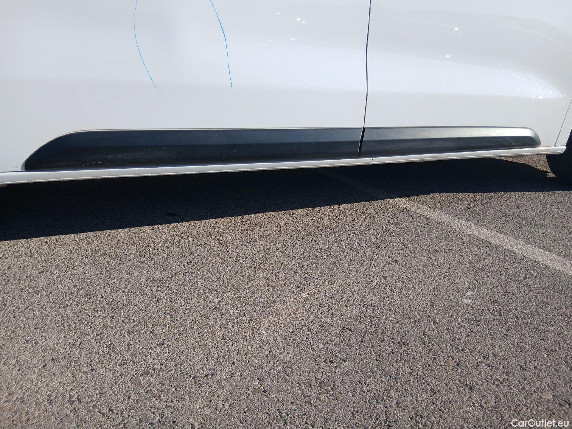  Peugeot  Expert PEUGEOT  / 2016 / 4P / furgón Furgón Premium 1.5 BlueHDi 100 Standard (AC) #27