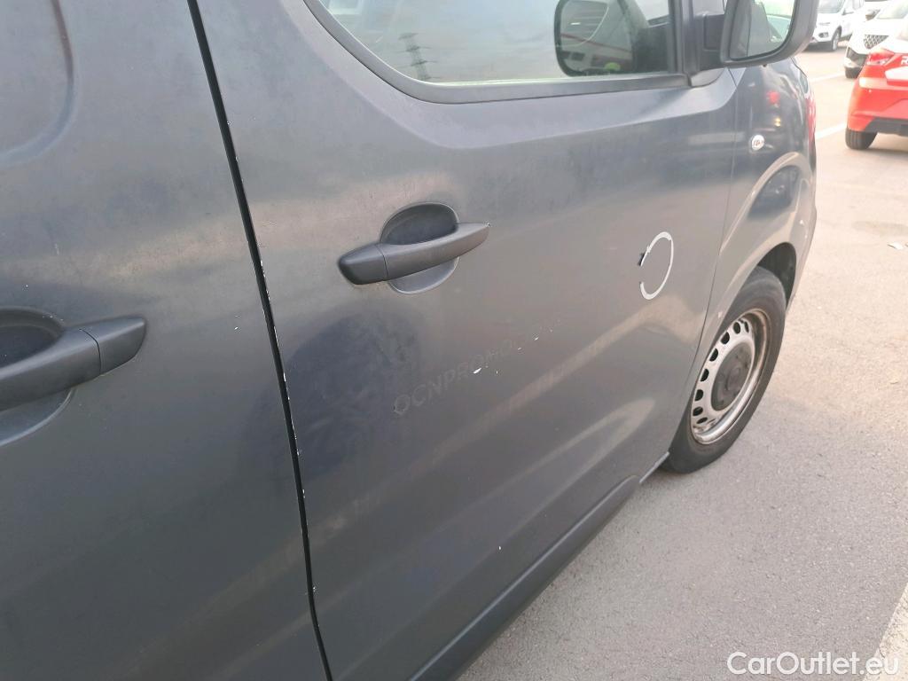  Fiat  Scudo FIAT  / 2021 / 4P / furgón Furgón L2 120cv MT6 Business #44