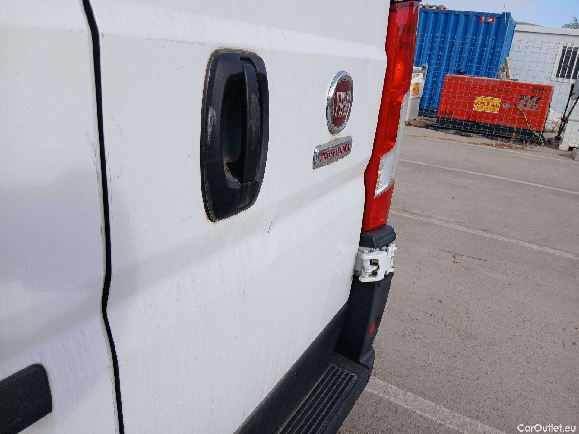  Fiat  Ducato FIAT  / 2014 / 4P / furgón 35 L2 H2 2.3 1 (103 kW) Euro 6d-temp #24