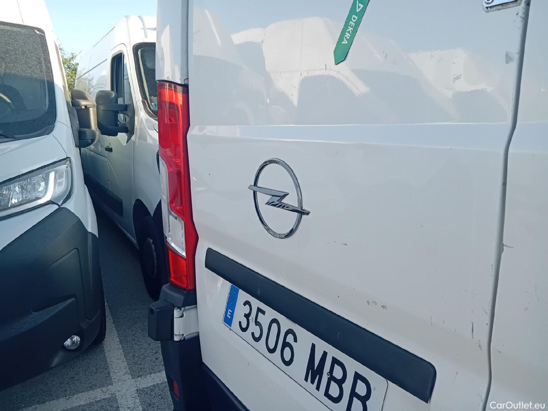  Opel  Movano OPEL  / 2021 / 4P / Furgón Base L2H2 3.5T 2.2 BHDi 88kW #47