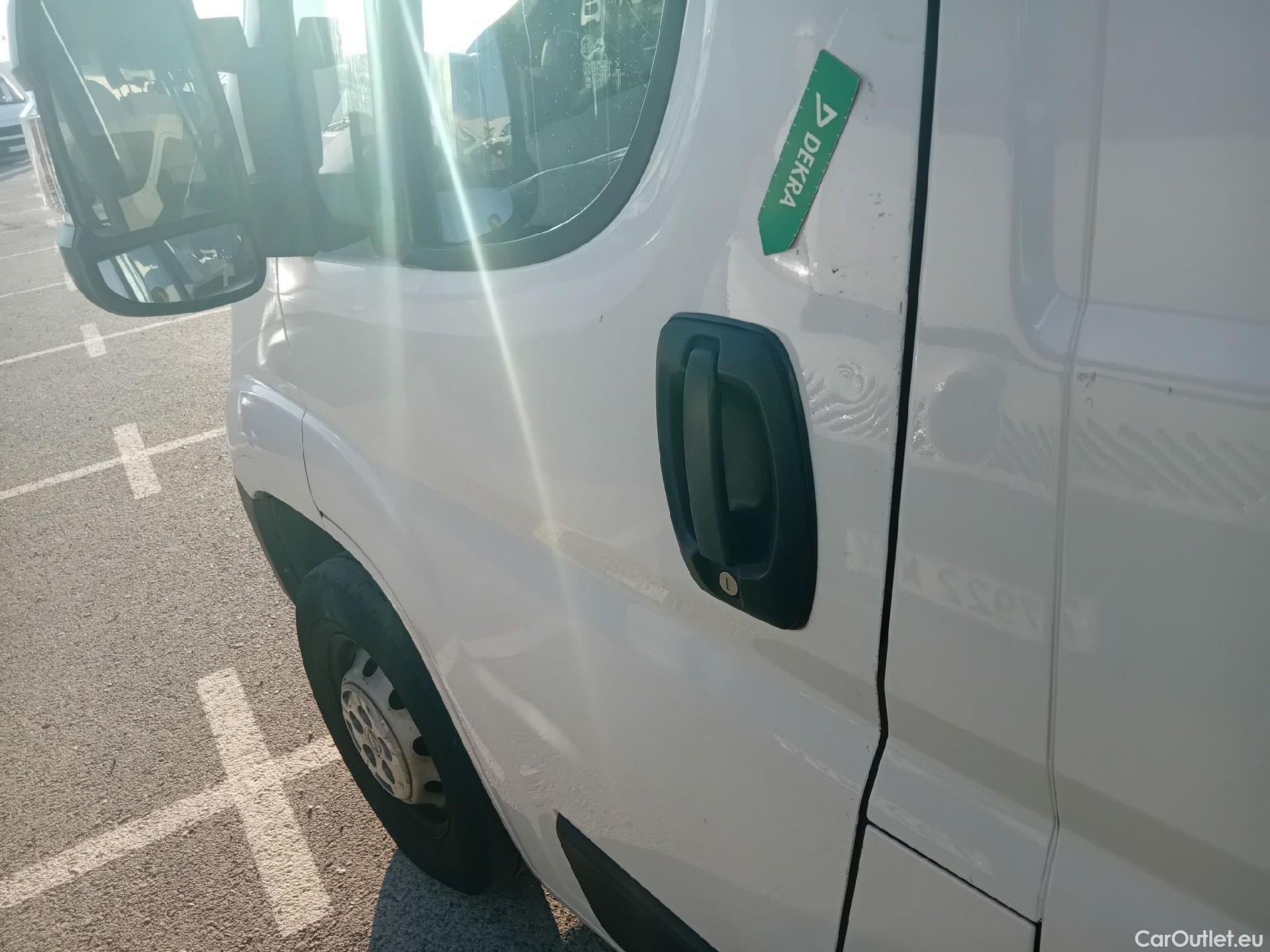  Opel  Movano OPEL  / 2021 / 4P / Furgón Base L2H2 3.5T 2.2 BHDi 88kW #42