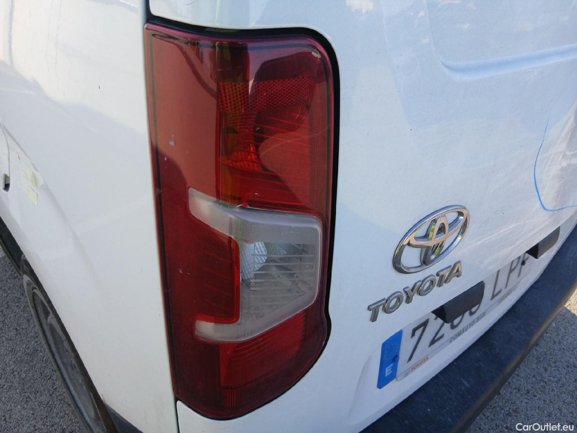  Toyota  Proace TOYOTA  City/2020/4P/furgón derivado de turismo 1.5D 75kW (100CV) GX 650kg Media #25