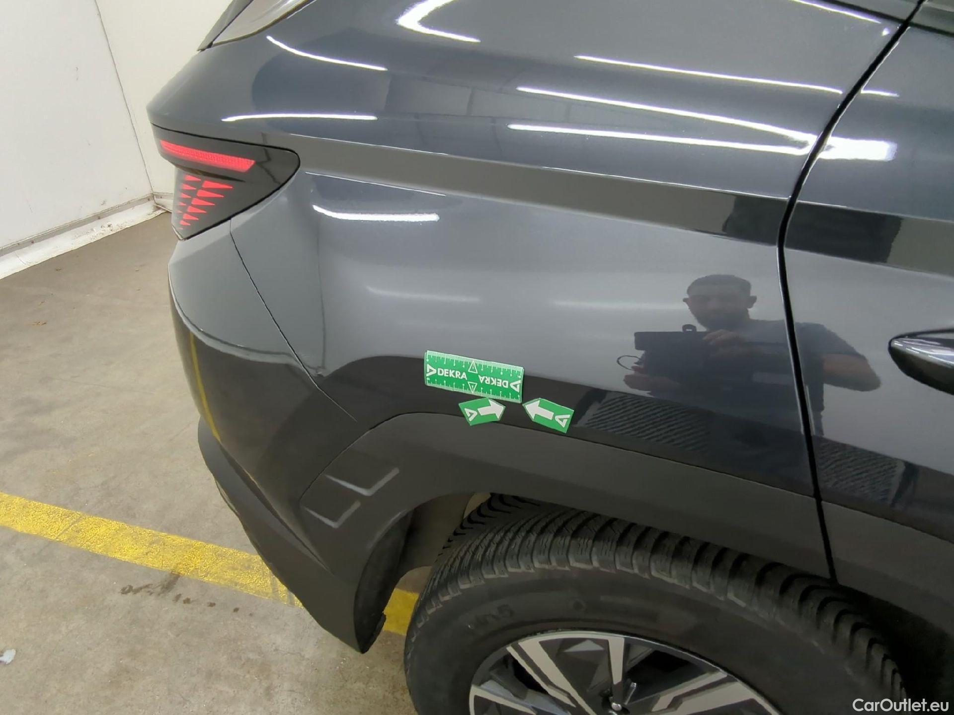  Hyundai  Tucson HYUNDAI  / 2020 / 5P / SUV 1.6 HYBRID 230 HTRAC CREATIVE #16