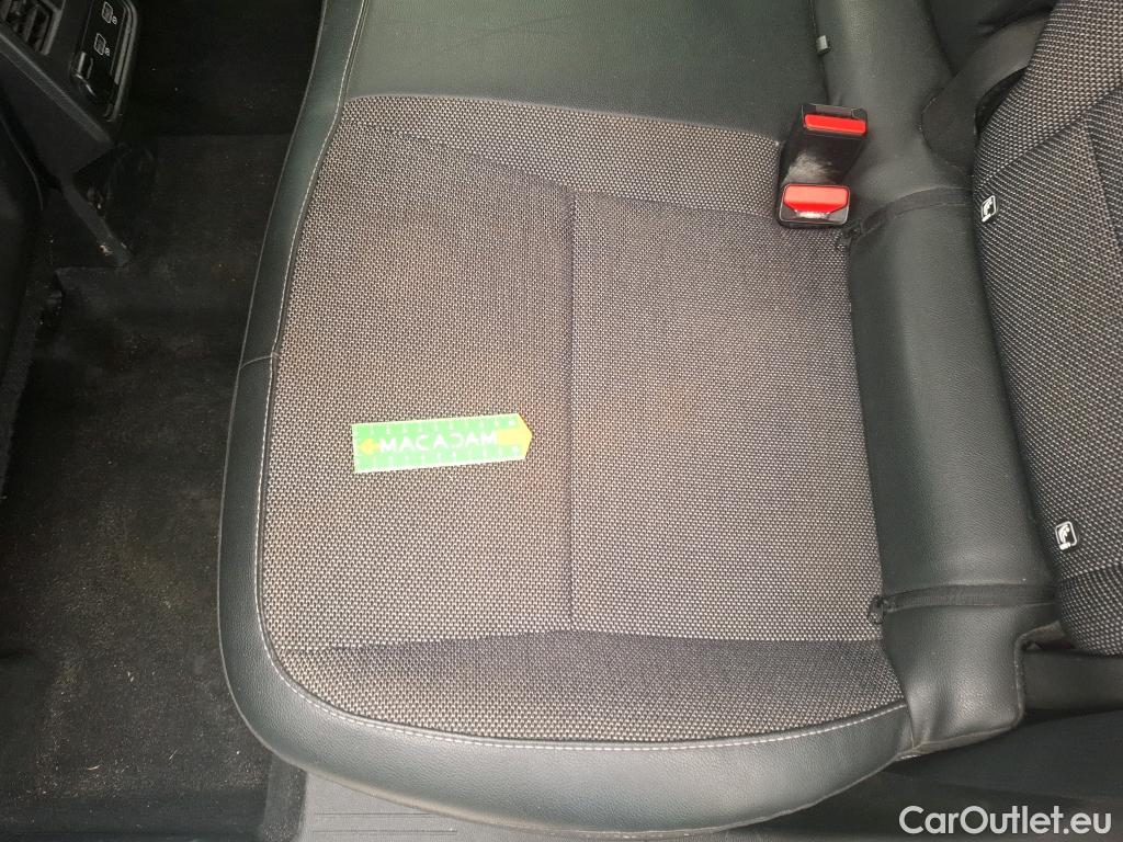  Renault  Captur RENAULT  / 2019 / 5P / SUV Intens E-TECH Plug-in 160 #45