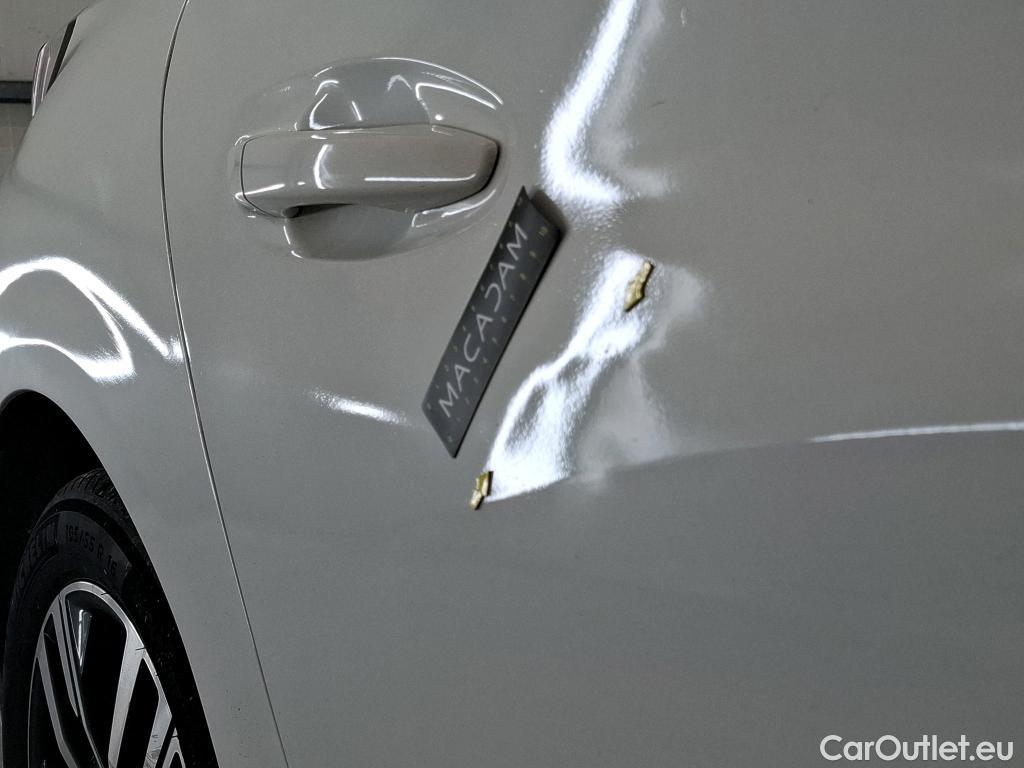  Peugeot  208  Allure Business 1.2 PureTech 100CV BVM6 E6d #12