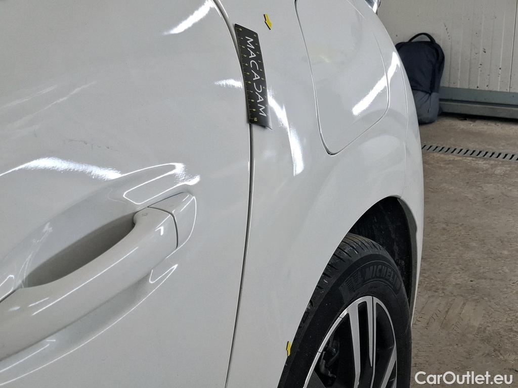 Peugeot  208  Allure Business 1.2 PureTech 100CV BVM6 E6d #4