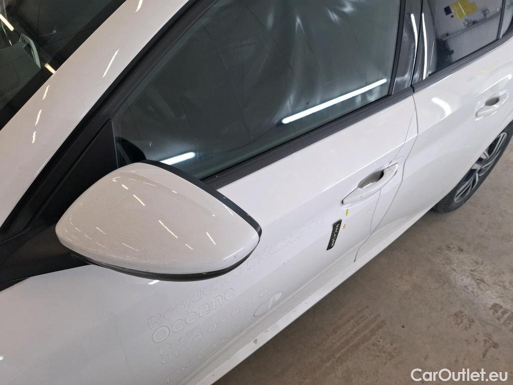  Peugeot  208  Allure Business 1.2 PureTech 100CV BVM6 E6d #41