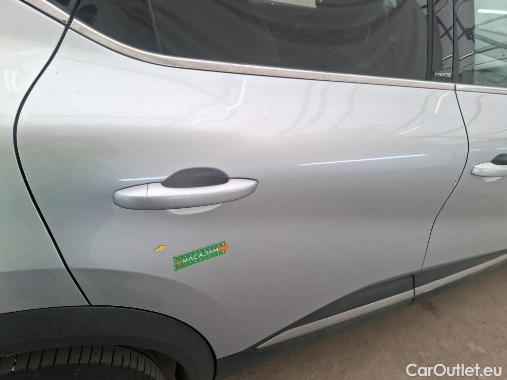  Renault  Captur RENAULT  / 2019 / 5P / SUV Intens E-TECH Plug-in 160 #4