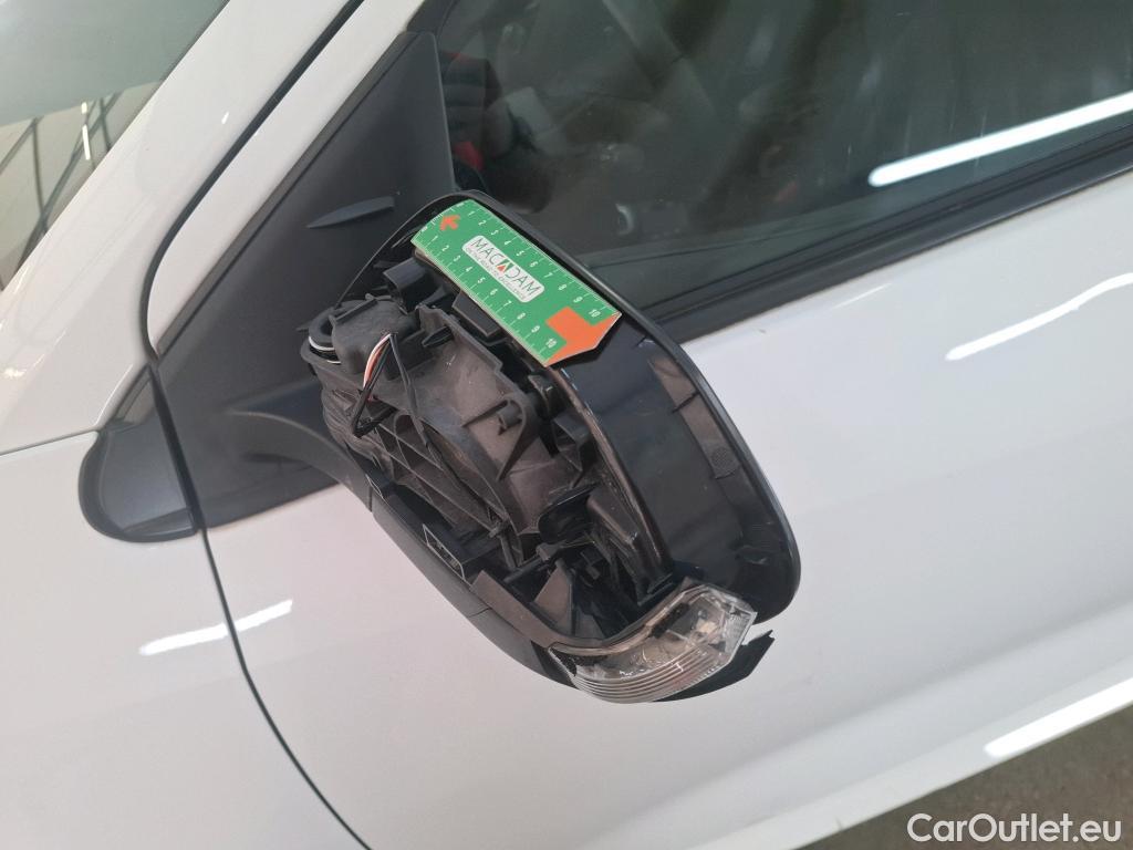 Toyota  Yaris TOYOTA  Hybride / 2019 / 5P / Berline Hybride 116h Dynamic Business Stage Acad #44