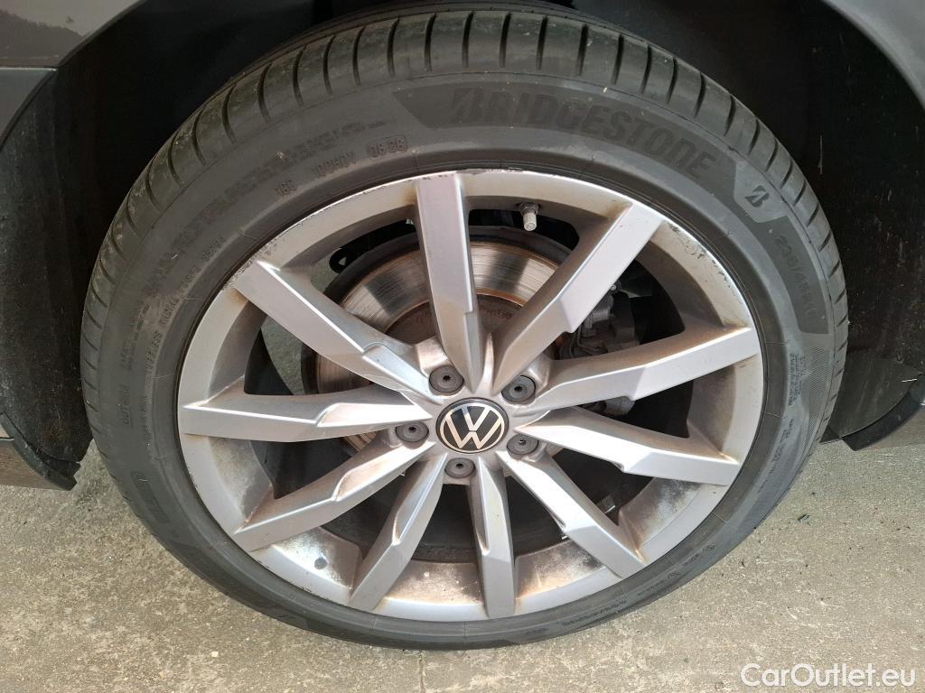  Volkswagen  Passat VOLKSWAGEN  SW / 2019 / 5P / Break 1.5 TSI 150 ACT OPF DSG7 SW LOUNGE #16