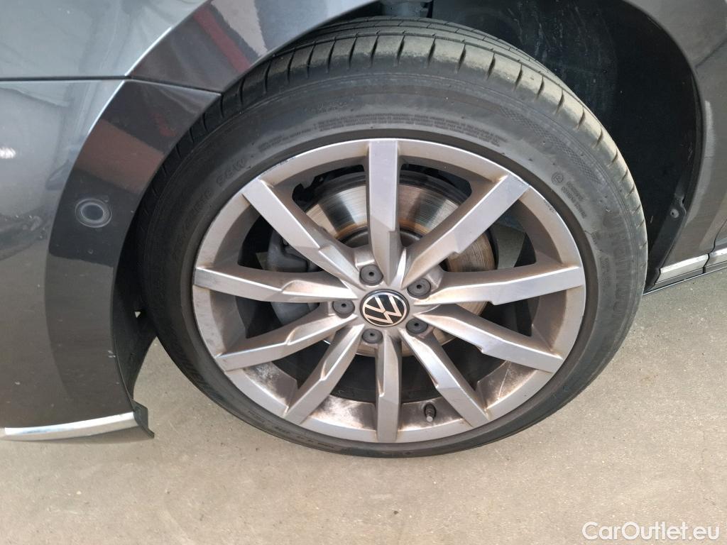  Volkswagen  Passat VOLKSWAGEN  SW / 2019 / 5P / Break 1.5 TSI 150 ACT OPF DSG7 SW LOUNGE #12
