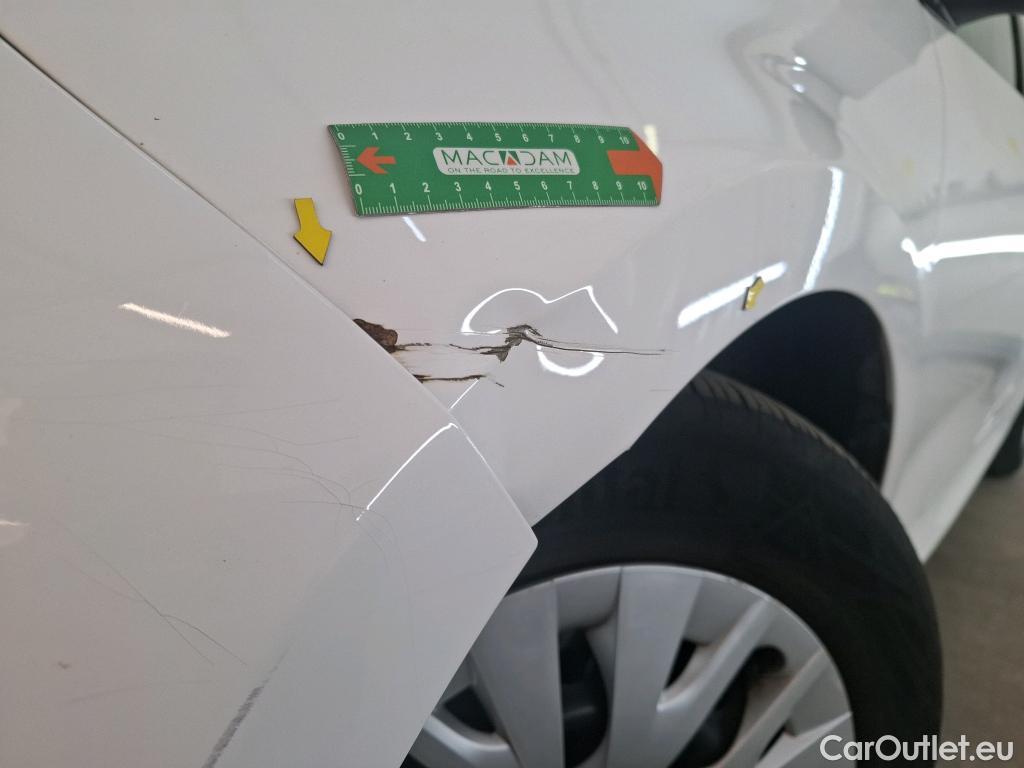  Toyota  Yaris TOYOTA  Hybride / 2019 / 5P / Berline Hybride 116h Dynamic Business Stage Acad #25