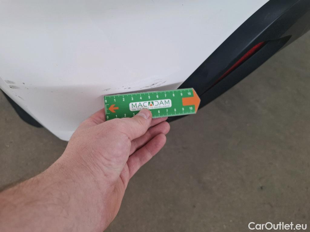  Toyota  Yaris TOYOTA  Hybride / 2019 / 5P / Berline Hybride 116h Dynamic Business Stage Acad #38