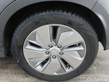  Hyundai  Konna Hyundai KONA Limited Electric 64 kWh 5d #9