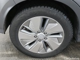  Hyundai  Konna Hyundai KONA Limited Electric 64 kWh 5d #19