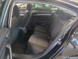  Volkswagen  Passat Volkswagen  2.0 TDI EVO 150 KM 6 biegów Essence 4d #10