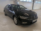  Volkswagen  Passat Volkswagen  2.0 TDI EVO 150 KM 6 biegów Essence 4d #14