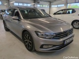  Volkswagen  Passat Volkswagen  Variant 1.5 TSI EVO 150 KM DSG Business 5d #19