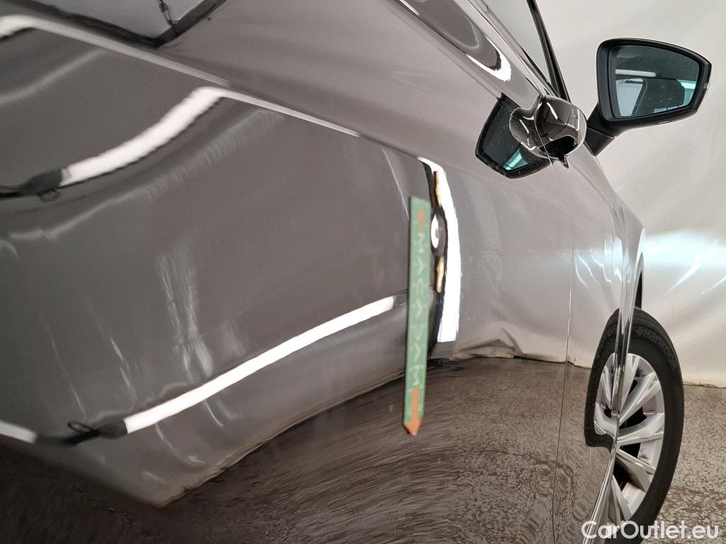  Volkswagen  Tiguan VOLKSWAGEN  / 2020 / 5P / SUV 2.0 TDI 150 DSG7 Life Business #30