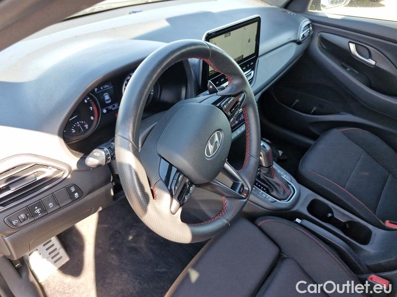  Hyundai  i30   cw (PD)(2017->)  kom.1.5T-GDI N Line AT 5d #17