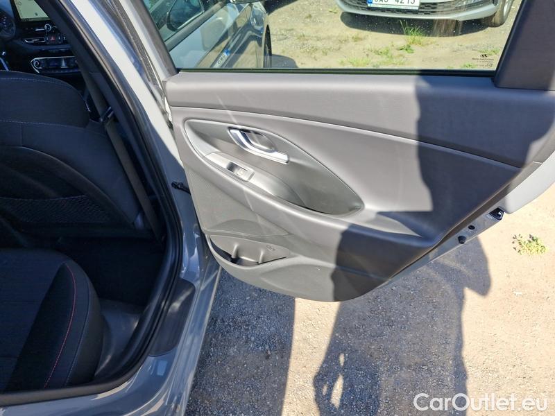  Hyundai  i30   cw (PD)(2017->)  kom.1.5T-GDI N Line AT 5d #32