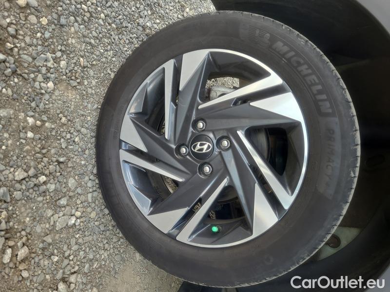  Hyundai  Bayon   (2021)  1.2i Smart 5d #21