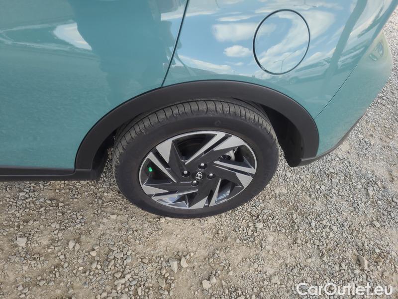  Hyundai  Bayon   (2021)  1.2i Smart 5d #14