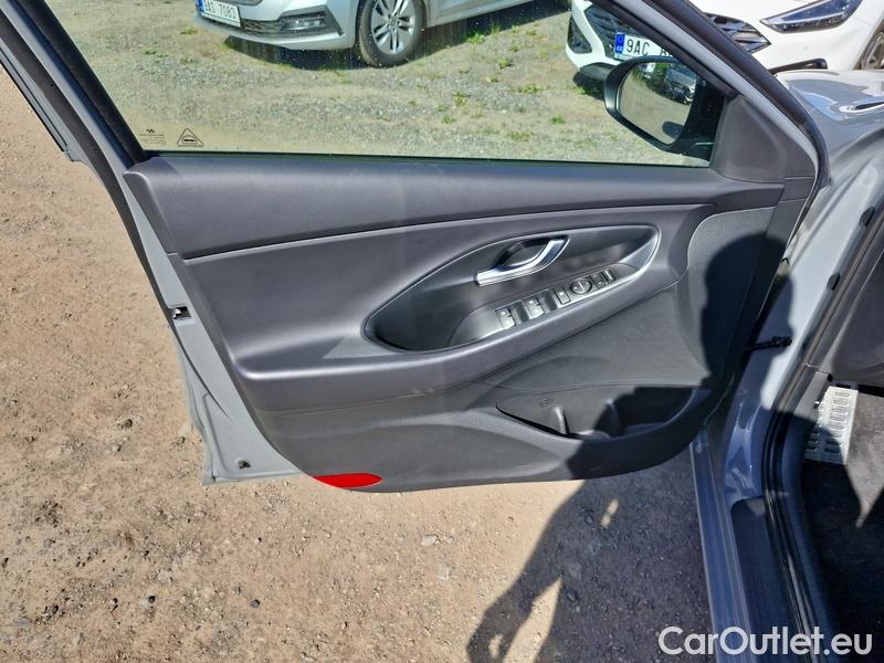  Hyundai  i30   cw (PD)(2017->)  kom.1.5T-GDI N Line AT 5d #14