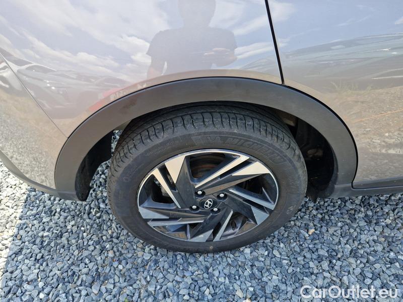  Hyundai  Bayon   (2021)  1.2i Comfort Club 5d #24