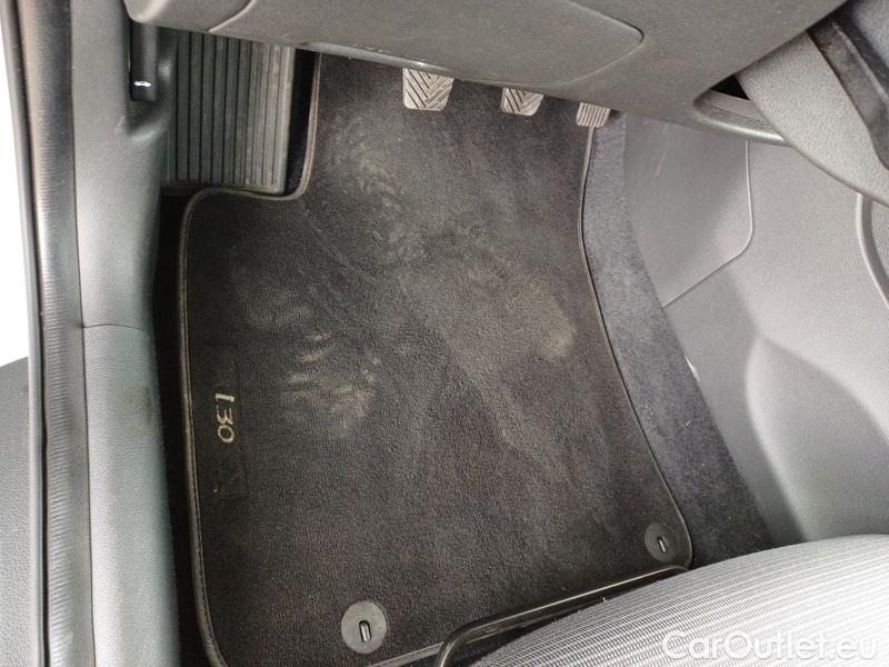  Hyundai  i30  (PD)(01.2017  ->)  kom.1.0TGDI Family Comf #3