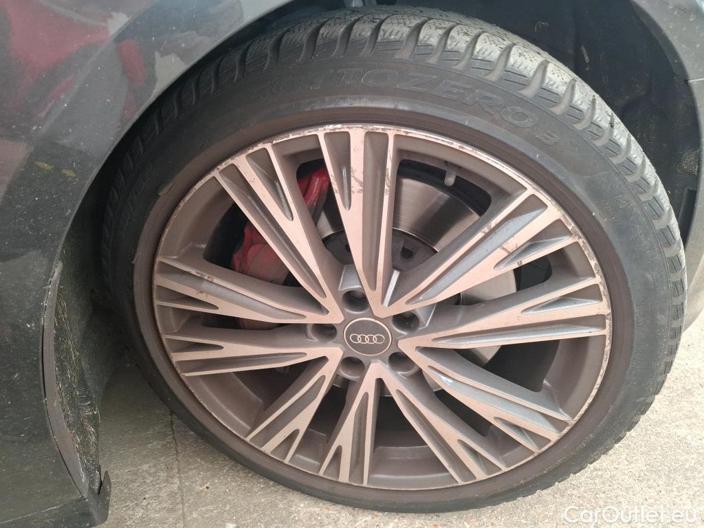  Audi  A6 AUDI  Avant / 2018 / 5P / Break 55 TFSI e quattro S tronic 7 Compétition #12