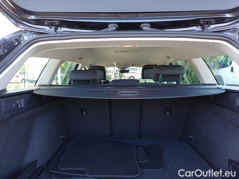  Volkswagen  Passat  Variant (CB5) (2019) Pas.Var.1.5TSI Business AT #11