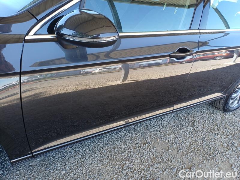  Volkswagen  Passat  Variant (CB5) (2019) Pas.Var.1.5TSI Business AT #4