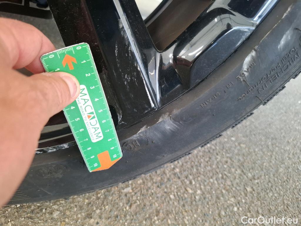  Citroen  C5 Aircross CITROEN  / 2018 / 5P / SUV Hybrid 225 ë-EAT8 Shine Pack #14