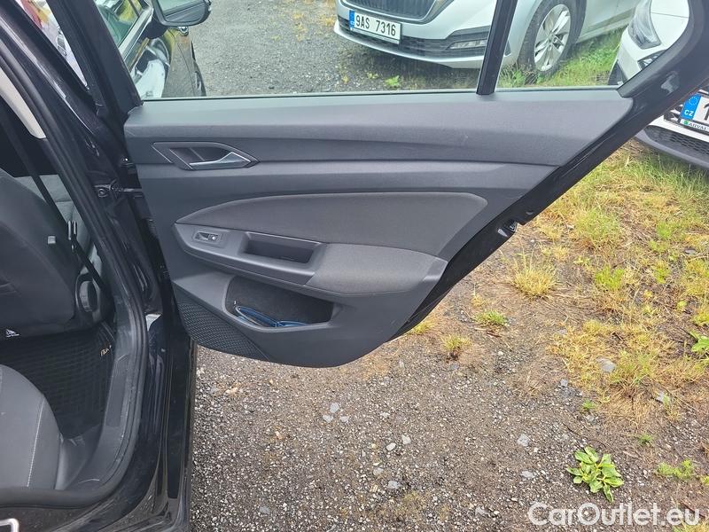  Volkswagen  Golf  VIII (CD1) (2019) 2,0 TDI 85 Life 5d #31