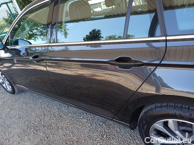  Volkswagen  Passat  Variant (CB5) (2019) Pas.Var.1.5TSI Business AT #6