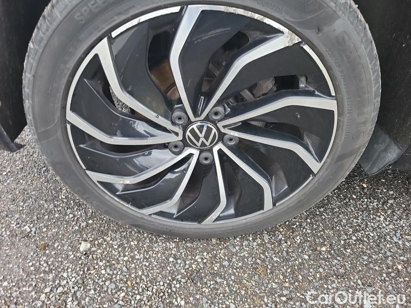  Volkswagen  Golf  VIII (CD1) (2019) 2,0 TDI 85 Life 5d #14