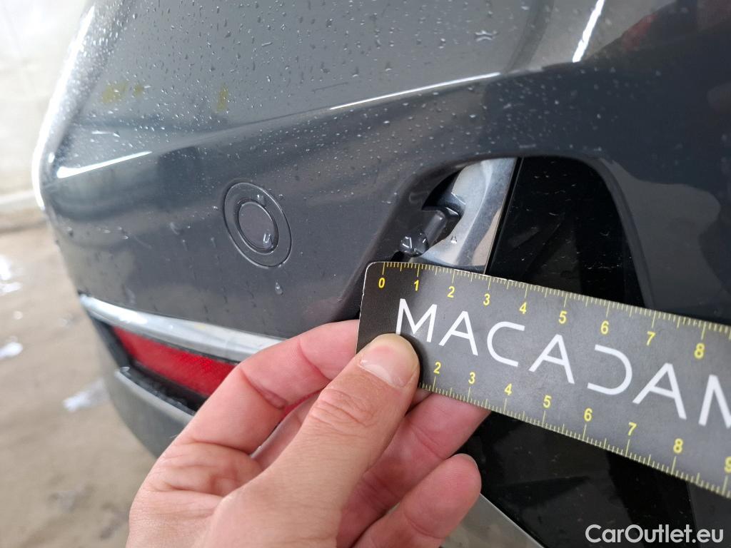  Bmw  Serie 3 BMW Série 3 Touring / 2019 / 5P / Break 320e 204ch Luxury BVA8 Hybride #18