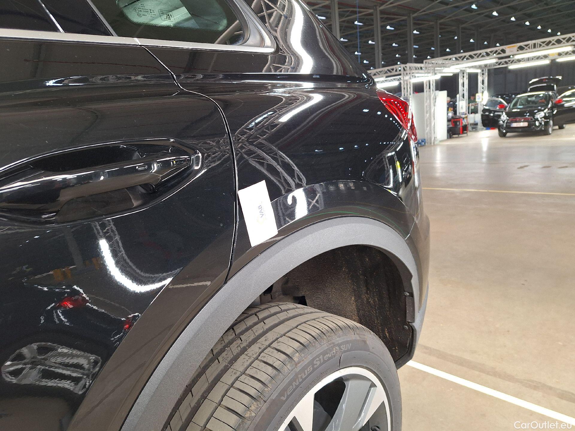  Audi  Q4 E-Tron Audi,  '21 BEV, Audi  40 e-tron Attraction 5d #4