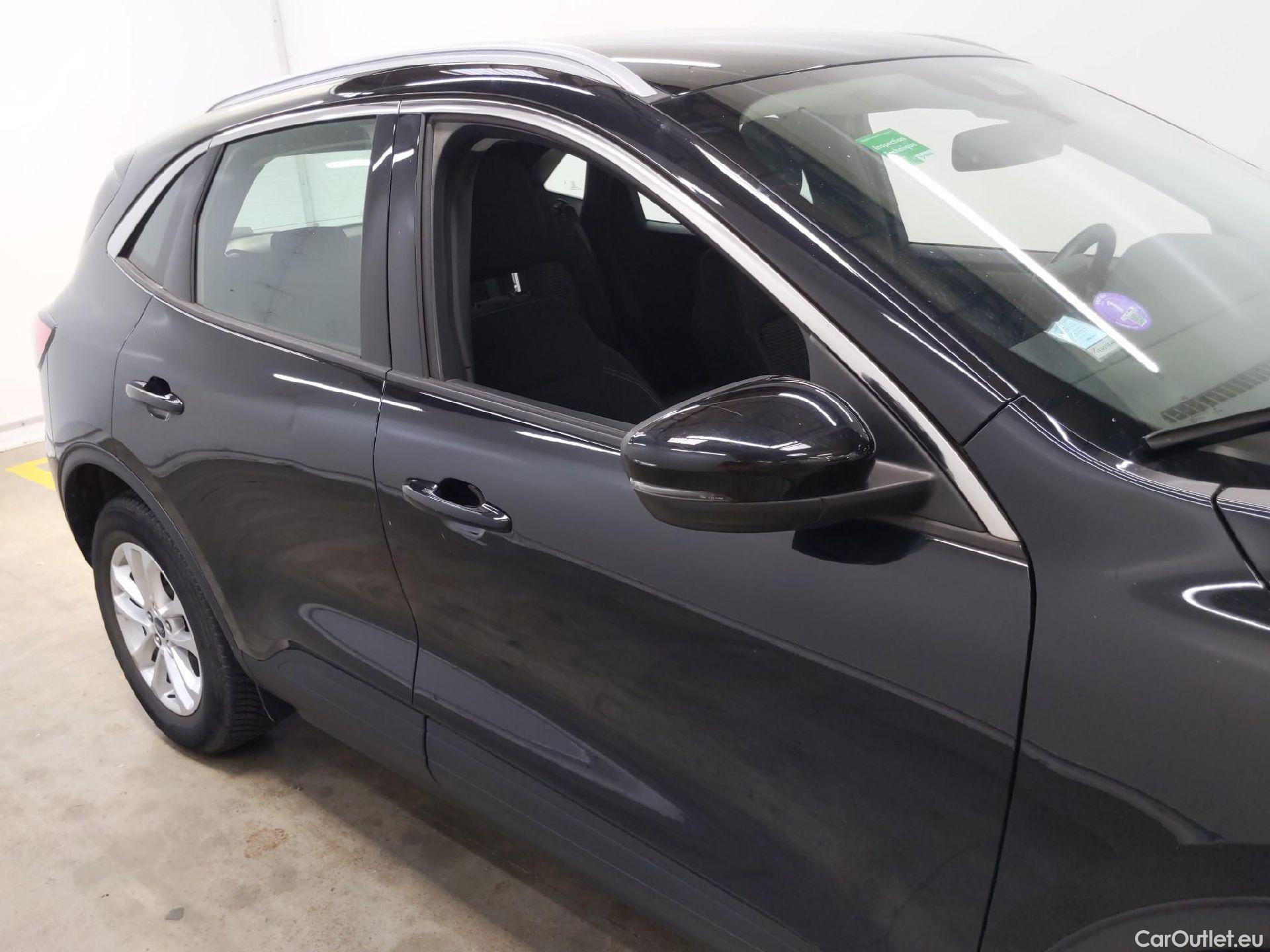  Ford  Kuga FORD  / 2019 / 5P / SUV 2.5 Dur 225 hybrid PHEV Pshift Titanium #14