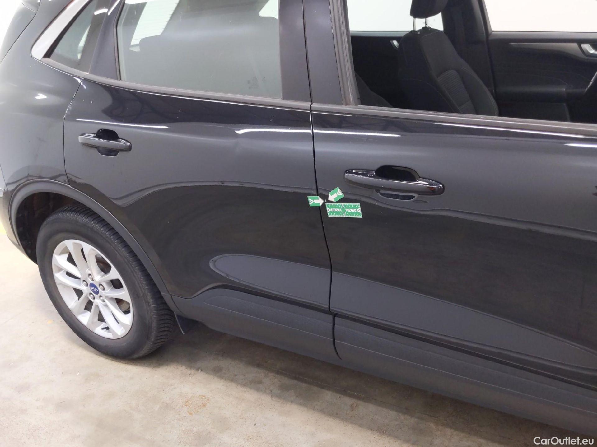 Ford  Kuga FORD  / 2019 / 5P / SUV 2.5 Dur 225 hybrid PHEV Pshift Titanium #16