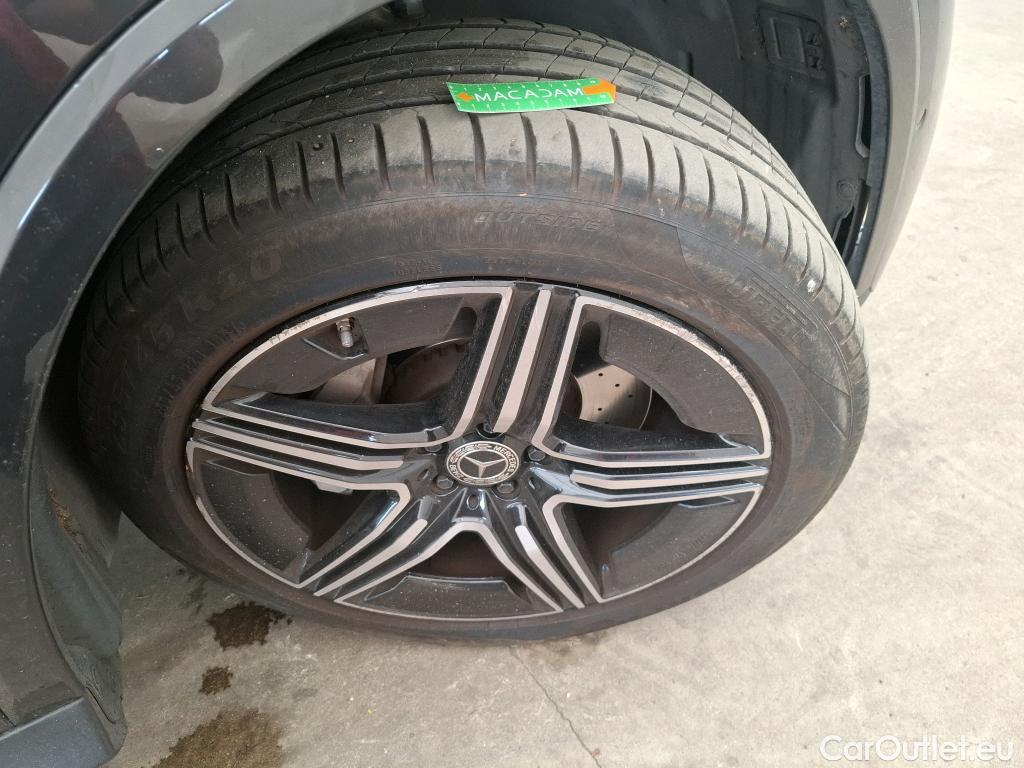  Mercedes  GLC MERCEDES-BENZ  / 2022 / 5P / SUV  300 e AMG Line 4MATIC #18