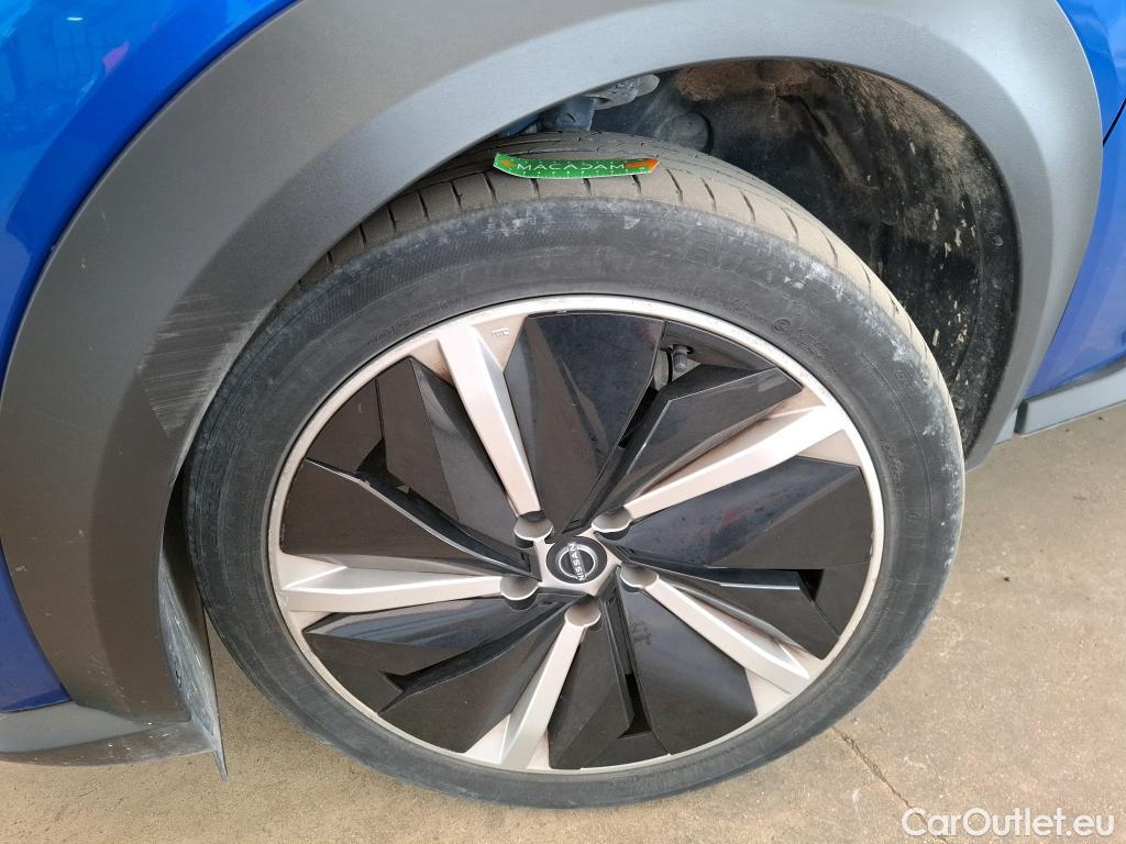  Nissan  Juke NISSAN  / 2019 / 5P / Crossover Hybrid 143 N-Design #12