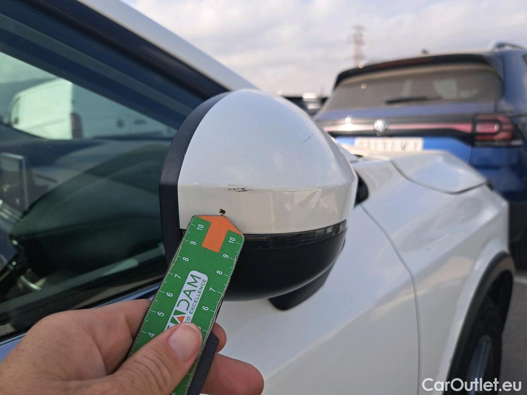  Nissan  Qashqai NISSAN  / 2021 / 5P / todoterreno DIG-T 103kW (140CV) mHEV 4x2 Acenta #32