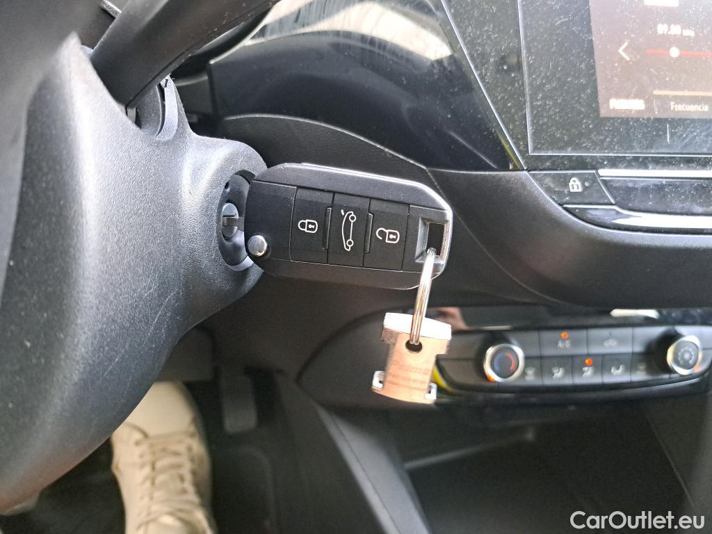  Opel  Corsa OPEL  / 2019 / 5P / berlina con portón 1.2 XEL 55kW (75CV) Edition #1