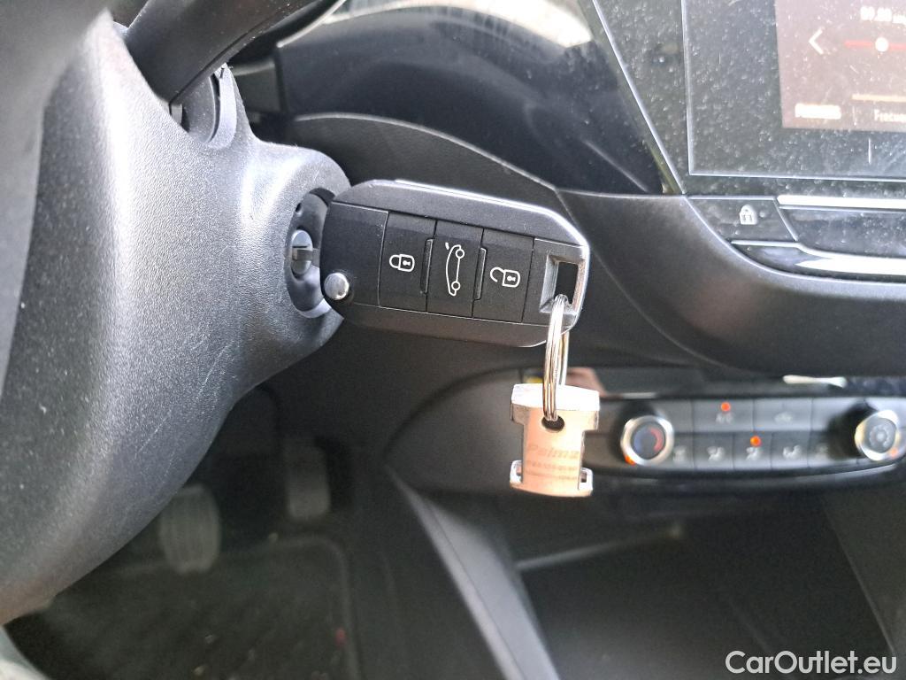  Opel  Corsa OPEL  / 2019 / 5P / berlina con portón 1.2 XEL 55kW (75CV) Edition #2