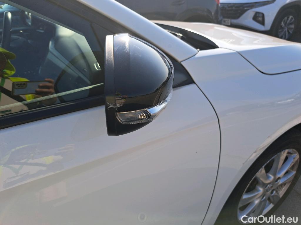  Opel  Corsa OPEL  / 2019 / 5P / berlina con portón 1.2 XEL 55kW (75CV) Edition #30