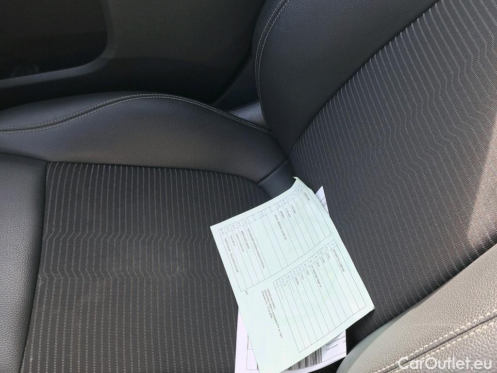  Mercedes  GLA MERCEDES-BENZ  / 2020 / 5P / todoterreno  200 D #1